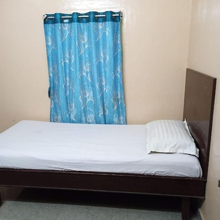 Sri Ambika Lodge Rajapalaiyam Buitenkant foto